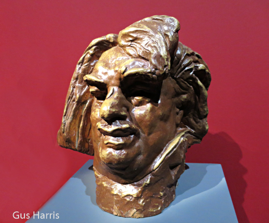 bh--Sculpture Man Head--_4322