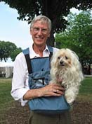 boManFluffyWhiteDog_6471