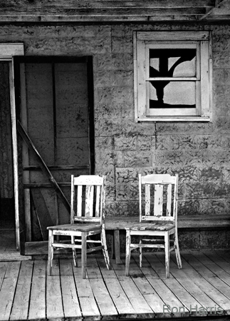 BG South Dakota White Chairs 2003