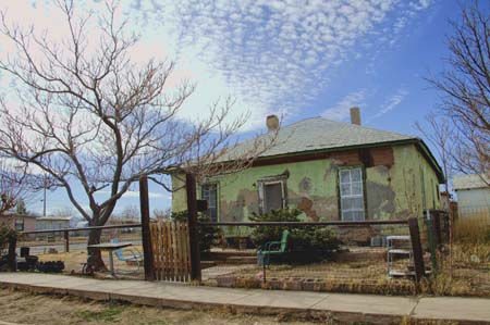xsplotchedhouseskyDC1T1151
