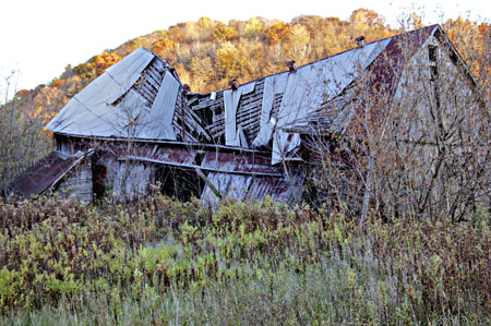 AOxcrushedbarnDC1T9134Retouch